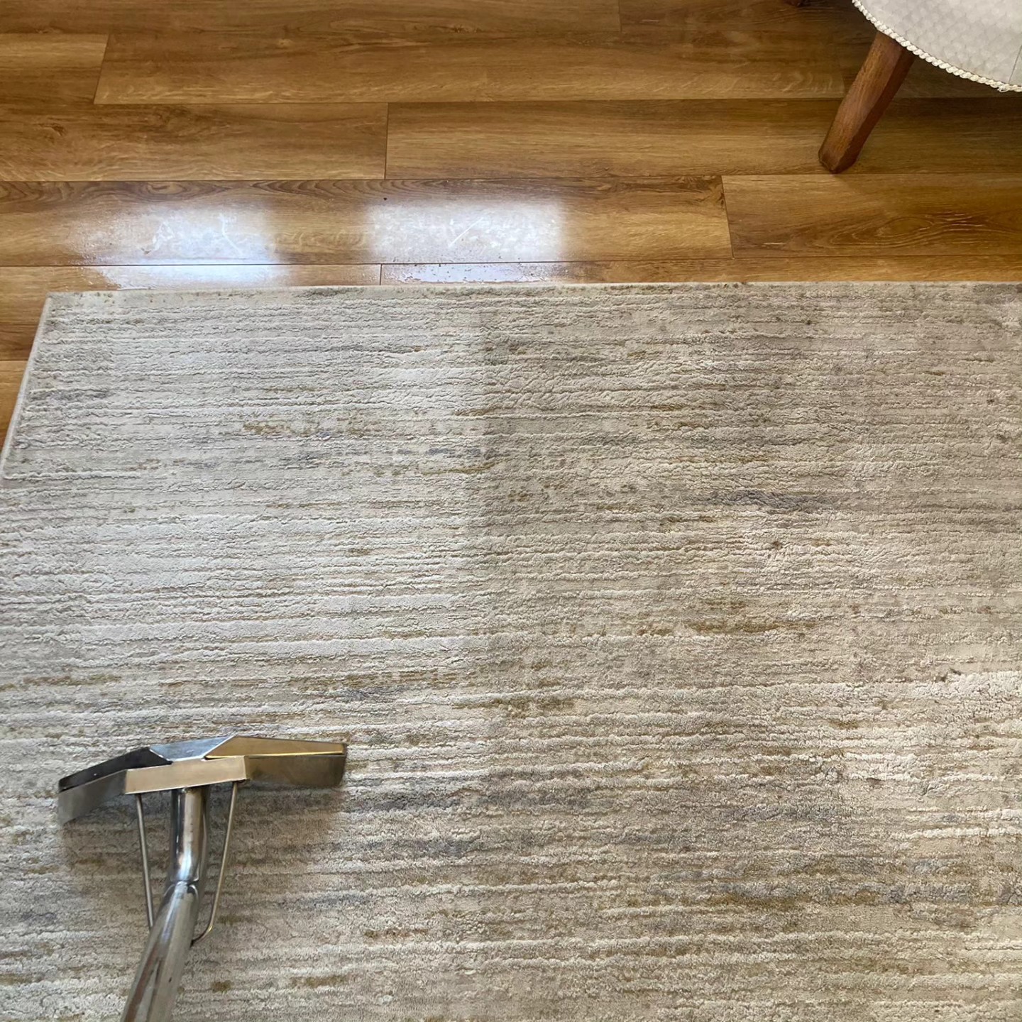 Rug before and after cleaning comparison